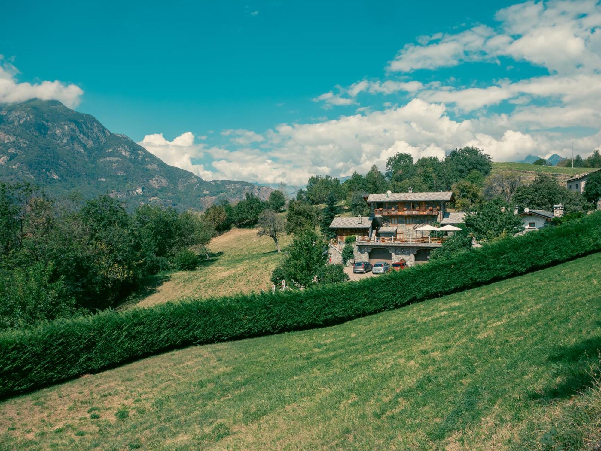 La Majon De Fohten Montjovet Exterior photo